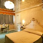 Hotel Belle Epoque