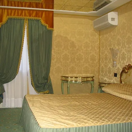 Belle Epoque Отель Венеция