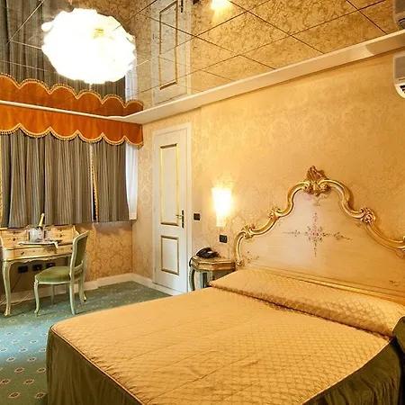 Hotel Belle Epoque